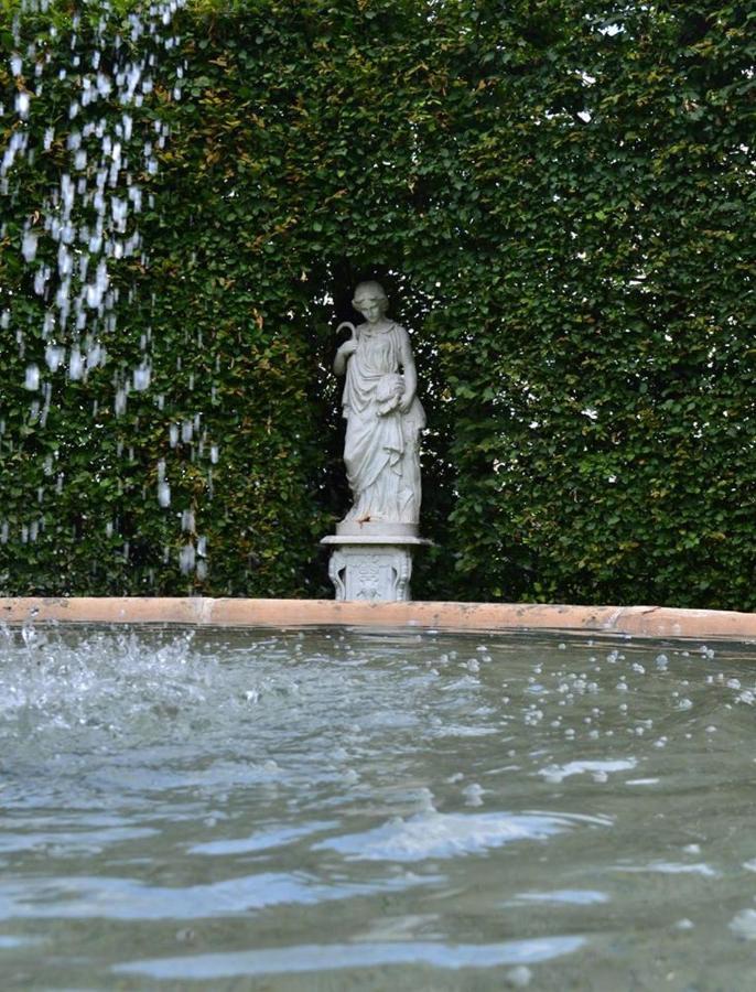Castello Di Cernusco Lombardone Bed & Breakfast Exterior photo