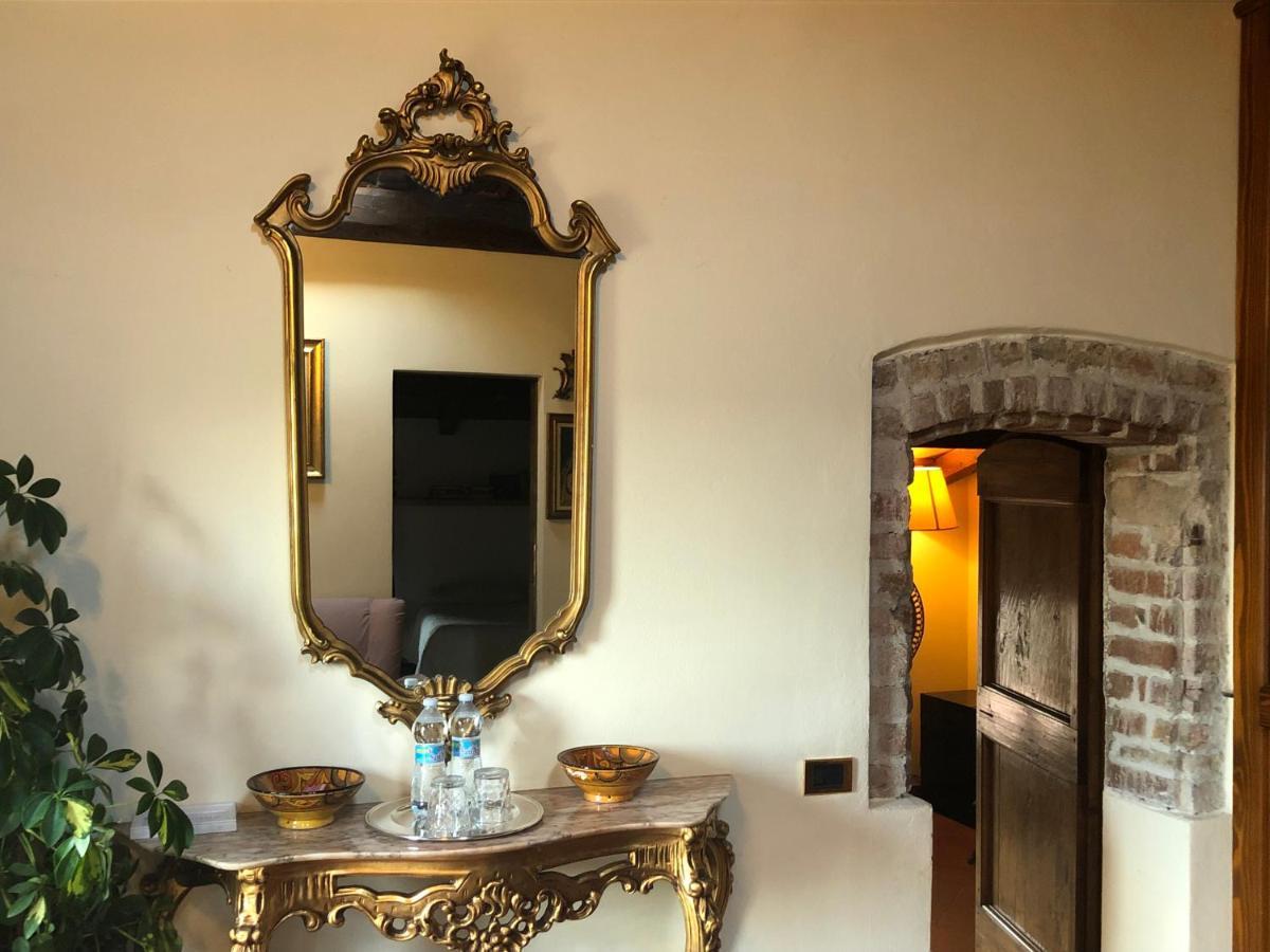 Castello Di Cernusco Lombardone Bed & Breakfast Exterior photo