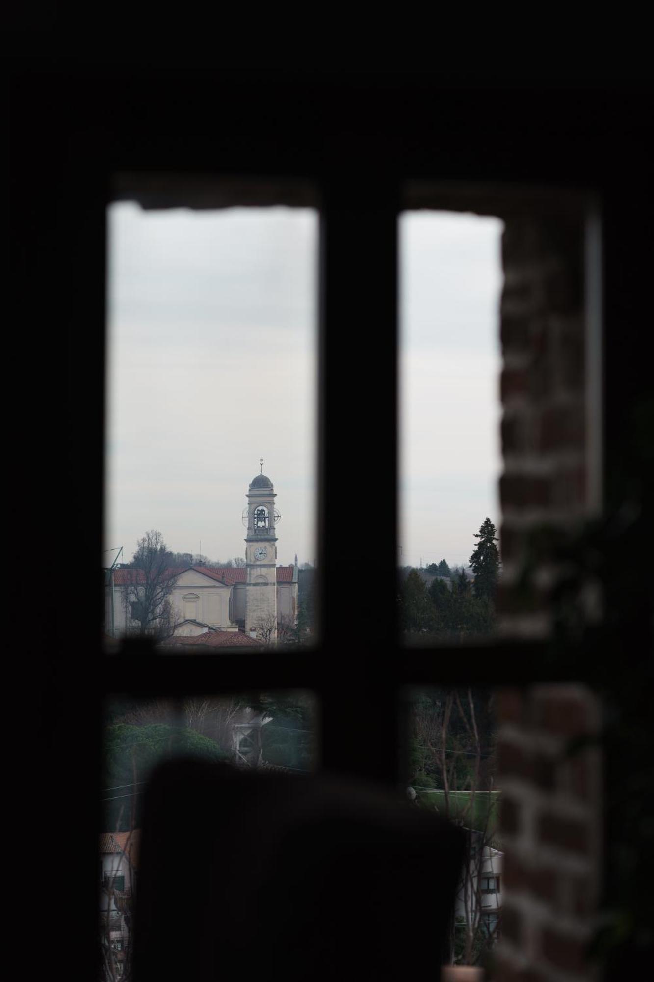 Castello Di Cernusco Lombardone Bed & Breakfast Room photo